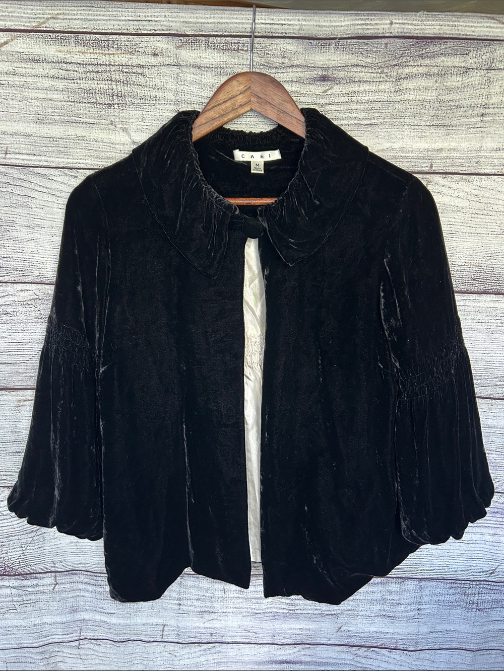 Cabi silk blend velvet cape style balloon sleeve coat size medium